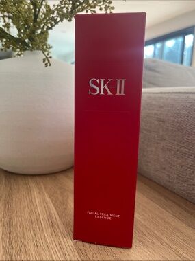 SK-II Facial Treatment Essence – Red Radiance